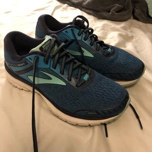 Brooks Running shoe GTS